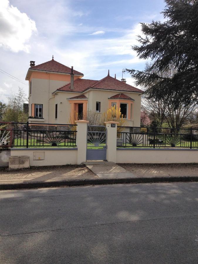Chambre D'Hote Dans Maison Atypique Possibilite 1 Lit Supplementaire Pour 15 Euros Sancoins Kültér fotó